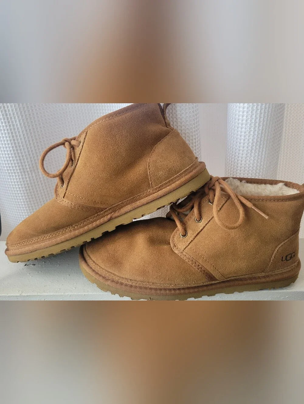 UGG Men's Chestnut Suede Chukka Boots - Tan Brown